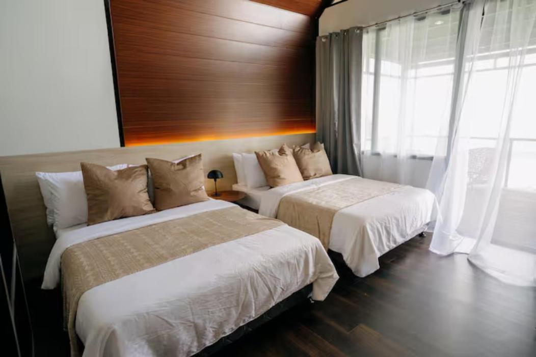 Balamban Grey Rock Mountain Cabin W/ Jacuzzi מראה חיצוני תמונה