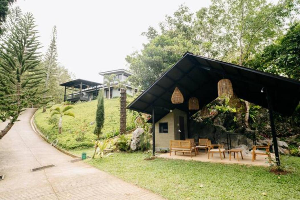 Balamban Grey Rock Mountain Cabin W/ Jacuzzi מראה חיצוני תמונה